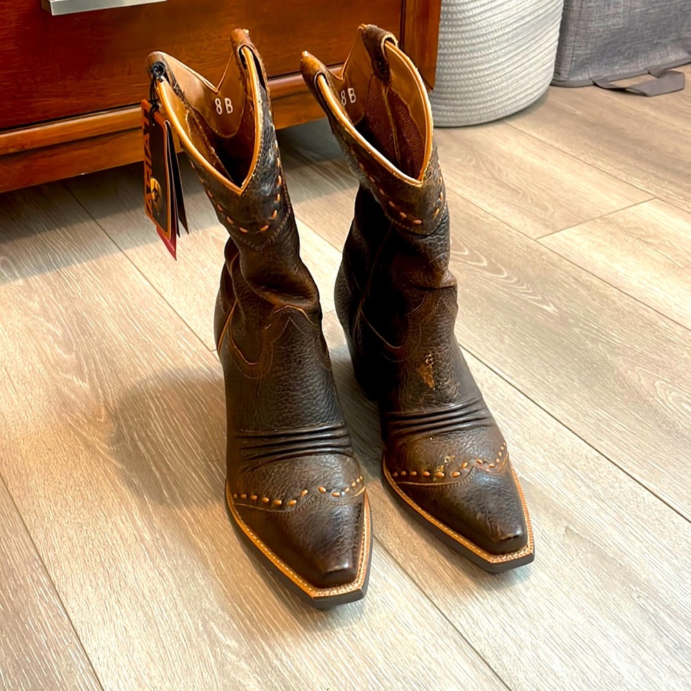 Ariat cowboy boots